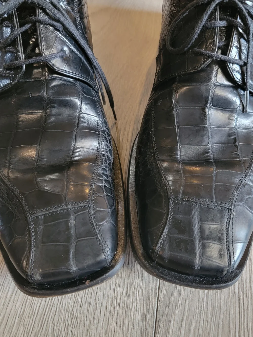 Mezlan Black Croc-Embossed Leather Lace-Up Oxfords 10